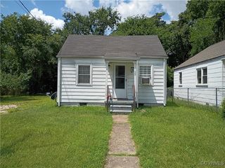 32 Seaboard St, Petersburg, VA 23803
