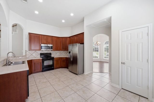 26 Griffin Hill Court, The Woodlands, TX 77382