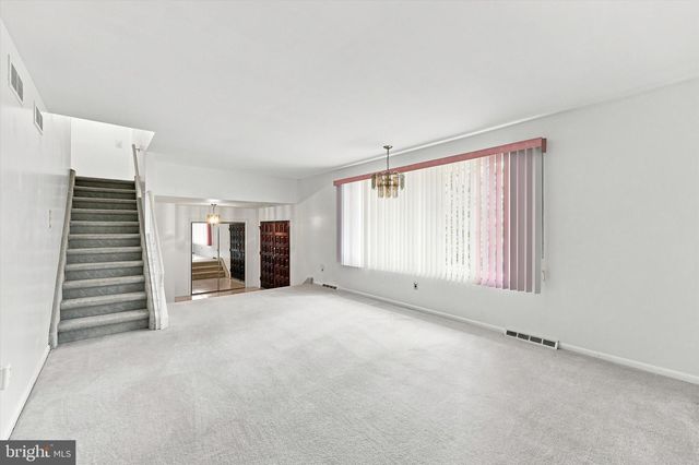 1351 CLOVER LN, Feasterville Trevose, PA 19053