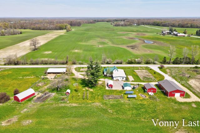 950 W 40th Street, Sherman Twp - Newaygo, MI 49412