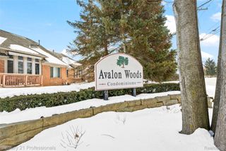 40121 Streamwood Court, Sterling Heights, MI 48310