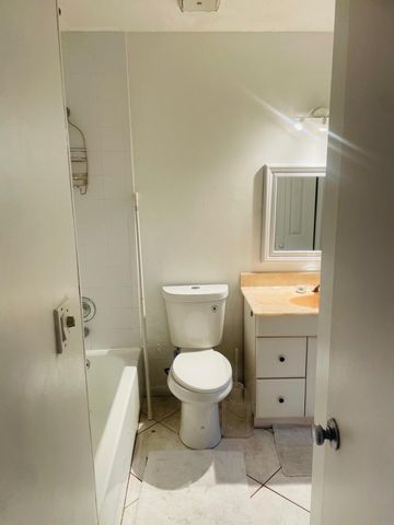 139 Sparrow Drive 2c, Royal Palm Beach, FL 33411