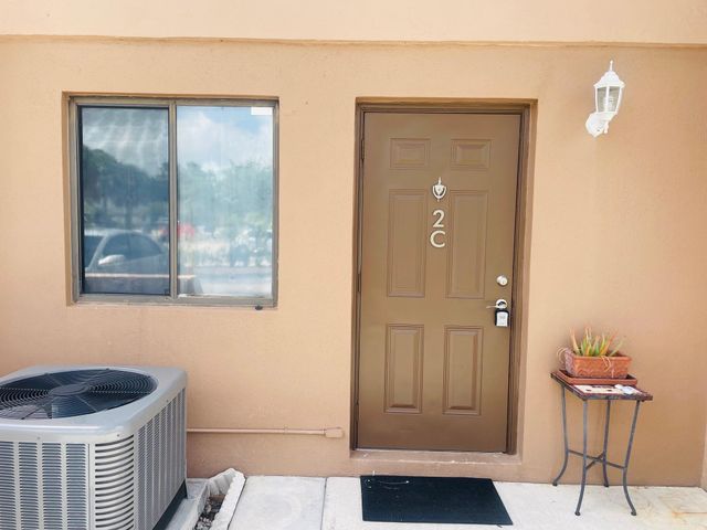 139 Sparrow Drive 2c, Royal Palm Beach, FL 33411