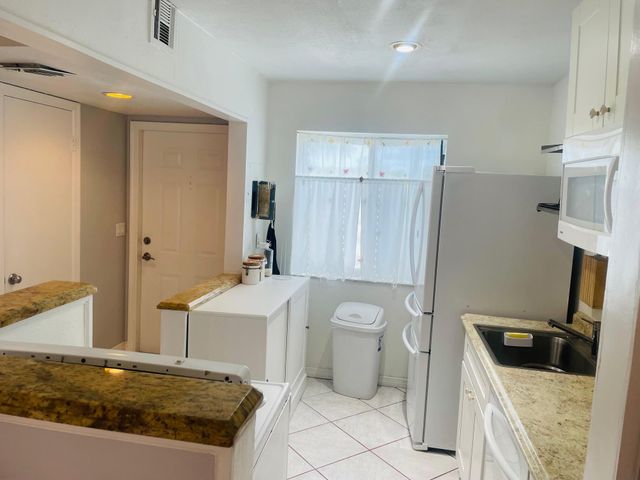 139 Sparrow Drive 2c, Royal Palm Beach, FL 33411