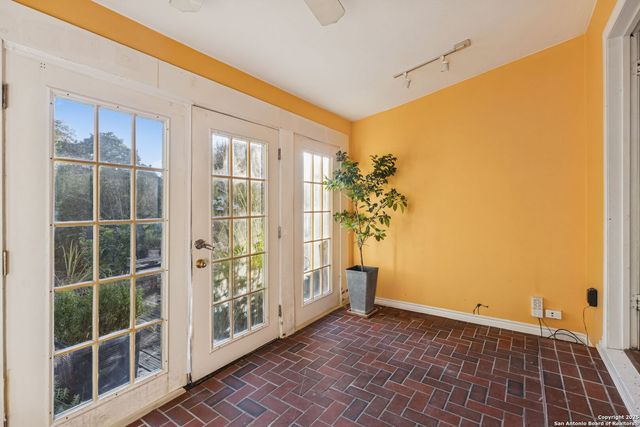 126 College Blvd., San Antonio, TX 78209