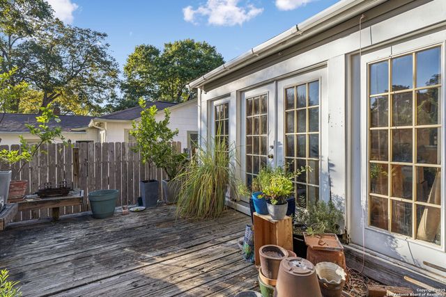 126 College Blvd., San Antonio, TX 78209