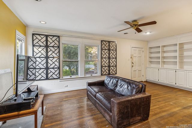 126 College Blvd., San Antonio, TX 78209