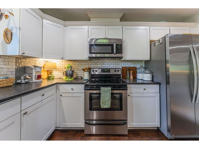 19588 S MATTOON Rd, Estacada, OR 97023