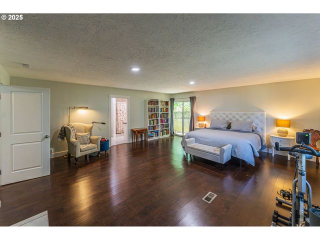 19588 S MATTOON Rd, Estacada, OR 97023