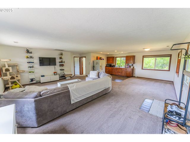 19588 S MATTOON Rd, Estacada, OR 97023
