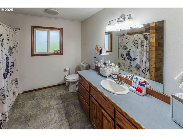 19588 S MATTOON Rd, Estacada, OR 97023