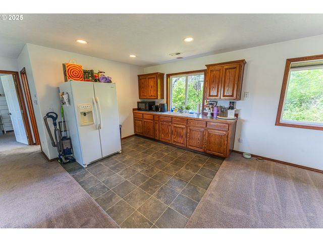 19588 S MATTOON Rd, Estacada, OR 97023