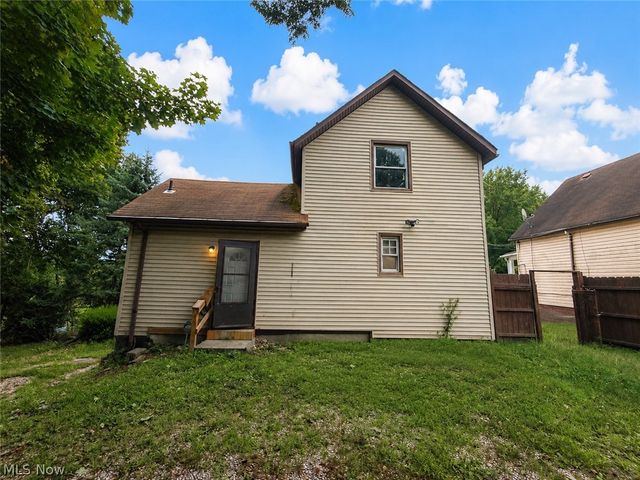 238 Nieman Street, Akron, OH 44305