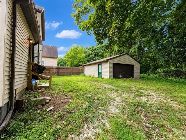 238 Nieman Street, Akron, OH 44305