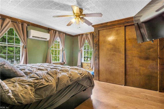 10803 Smiths Neck RD, Carrollton, VA 23314