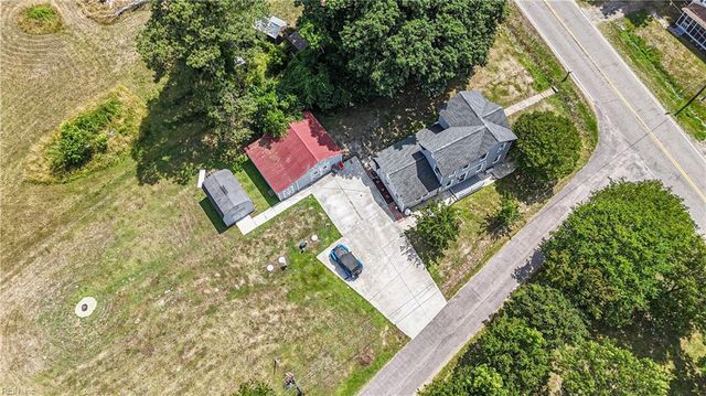 10803 Smiths Neck RD, Carrollton, VA 23314