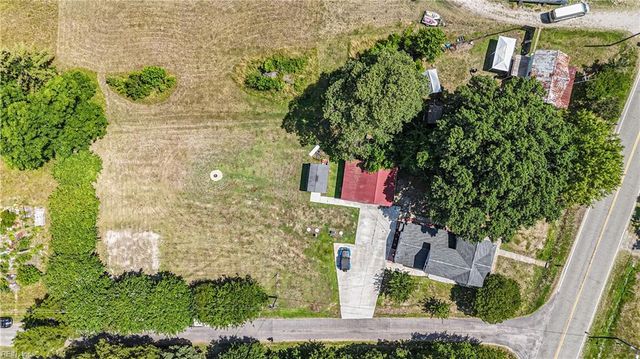 10803 Smiths Neck RD, Carrollton, VA 23314