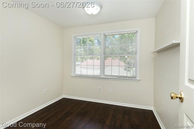 880 Notre Dame Street, Grosse Pointe, MI 48230
