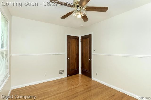 880 Notre Dame Street, Grosse Pointe, MI 48230