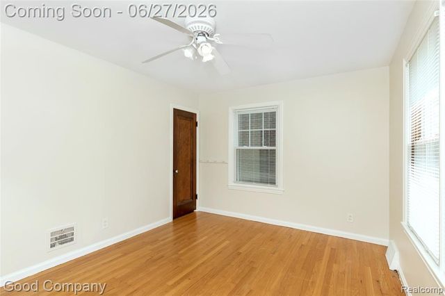 880 Notre Dame Street, Grosse Pointe, MI 48230