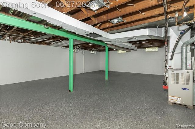880 Notre Dame Street, Grosse Pointe, MI 48230