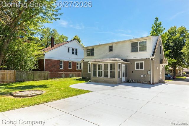 880 Notre Dame Street, Grosse Pointe, MI 48230