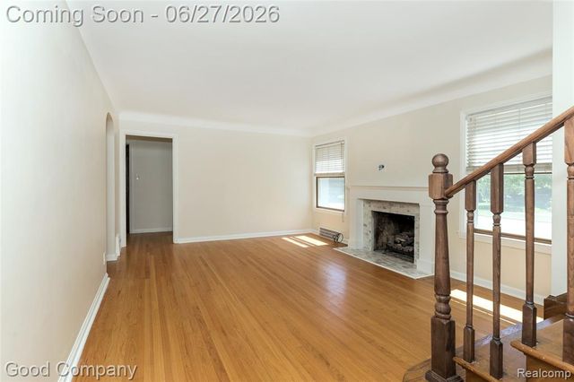 880 Notre Dame Street, Grosse Pointe, MI 48230