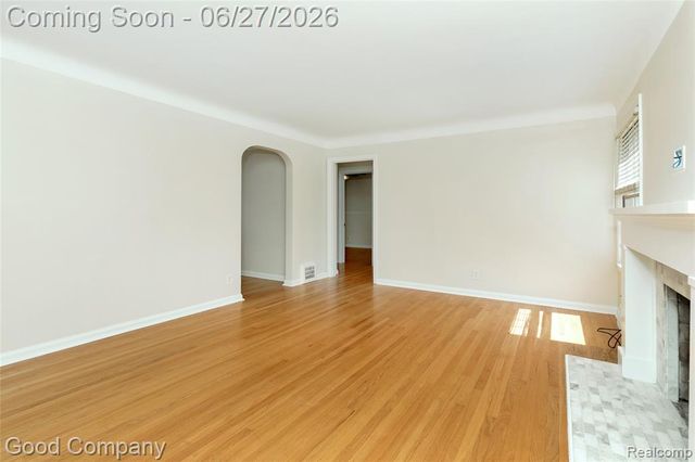 880 Notre Dame Street, Grosse Pointe, MI 48230