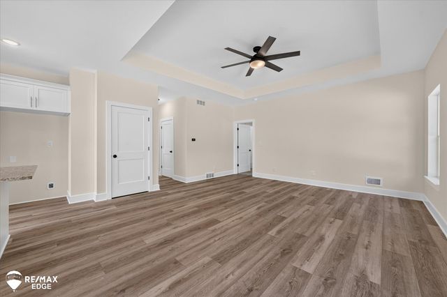 213 Mcfarland Street, Grand Blanc, MI 48439