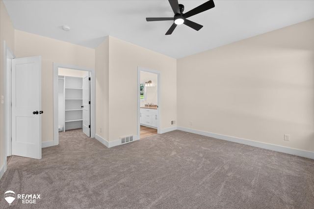 213 Mcfarland Street, Grand Blanc, MI 48439
