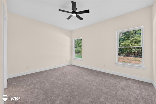 213 Mcfarland Street, Grand Blanc, MI 48439