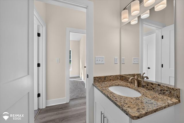 213 Mcfarland Street, Grand Blanc, MI 48439