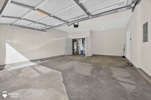 213 Mcfarland Street, Grand Blanc, MI 48439