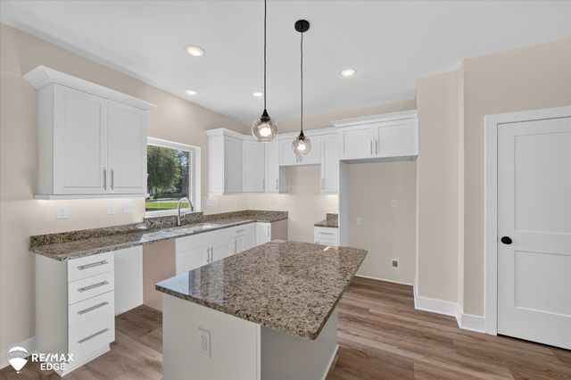 213 Mcfarland Street, Grand Blanc, MI 48439