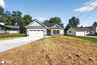 213 Mcfarland Street, Grand Blanc, MI 48439