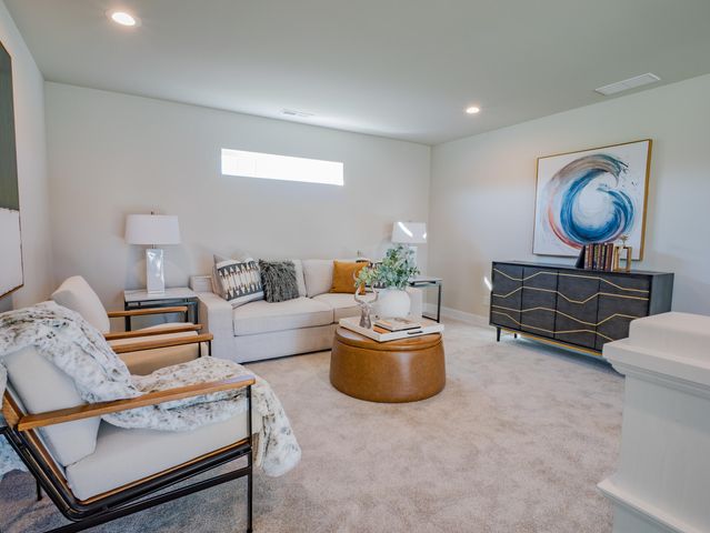 7462 E 116th Avenue, Crown Point, IN 46307