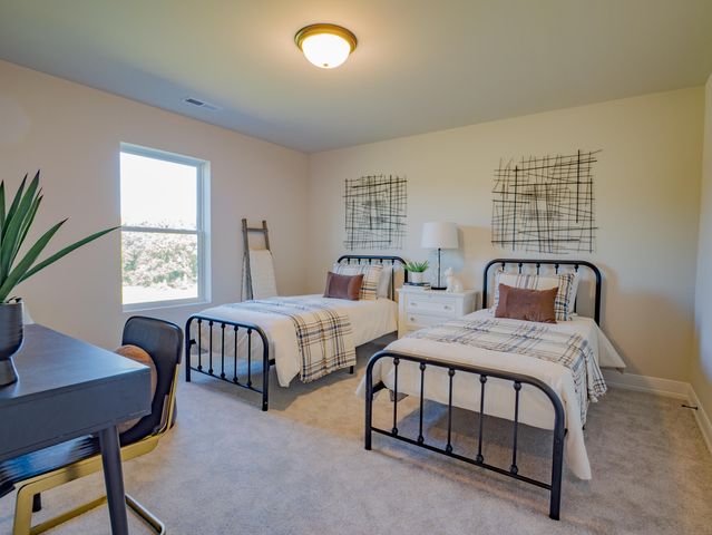 7462 E 116th Avenue, Crown Point, IN 46307