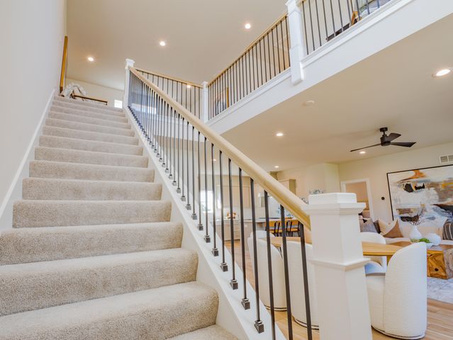 7462 E 116th Avenue, Crown Point, IN 46307