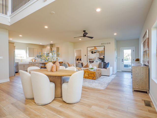 7462 E 116th Avenue, Crown Point, IN 46307