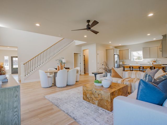 7462 E 116th Avenue, Crown Point, IN 46307