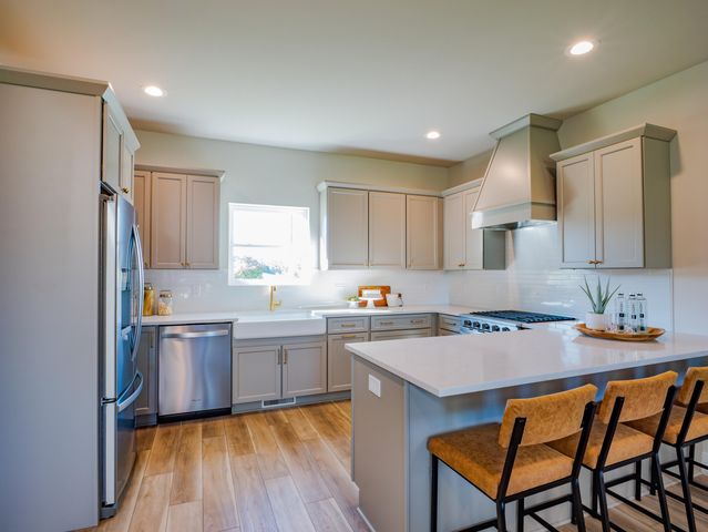 7462 E 116th Avenue, Crown Point, IN 46307