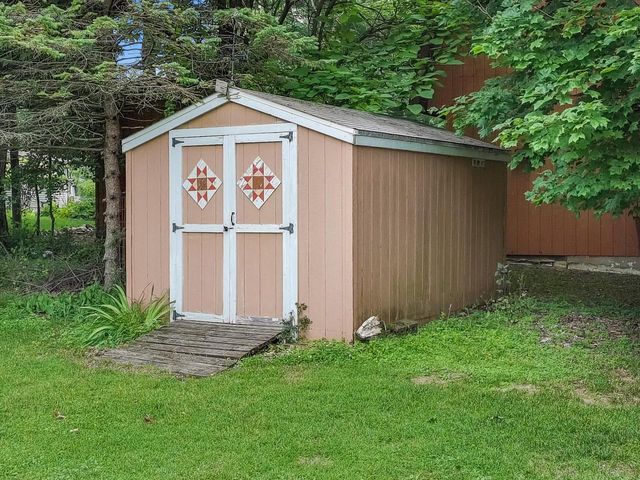 68 Oakwood STREET, Williams Bay, WI 53191