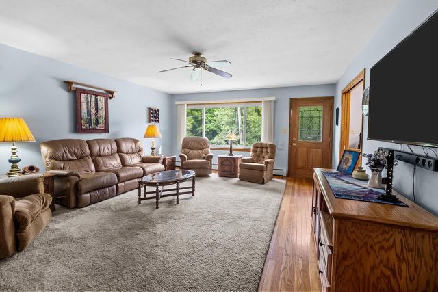 68 Oakwood STREET, Williams Bay, WI 53191