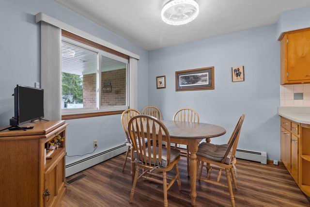 68 Oakwood STREET, Williams Bay, WI 53191