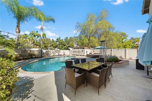 1739 Avenida Segovia, Oceanside, CA 92056