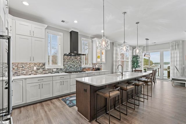 421 Lakestone Court, Seneca, SC 29672