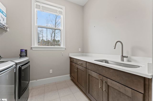 421 Lakestone Court, Seneca, SC 29672