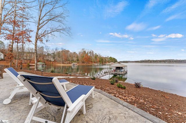 421 Lakestone Court, Seneca, SC 29672
