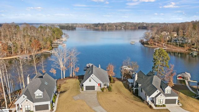 421 Lakestone Court, Seneca, SC 29672