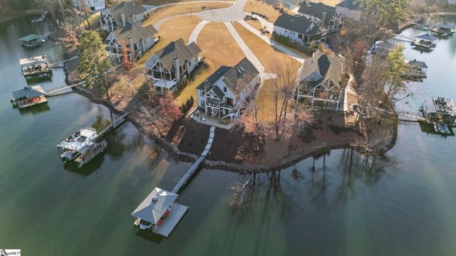 421 Lakestone Court, Seneca, SC 29672